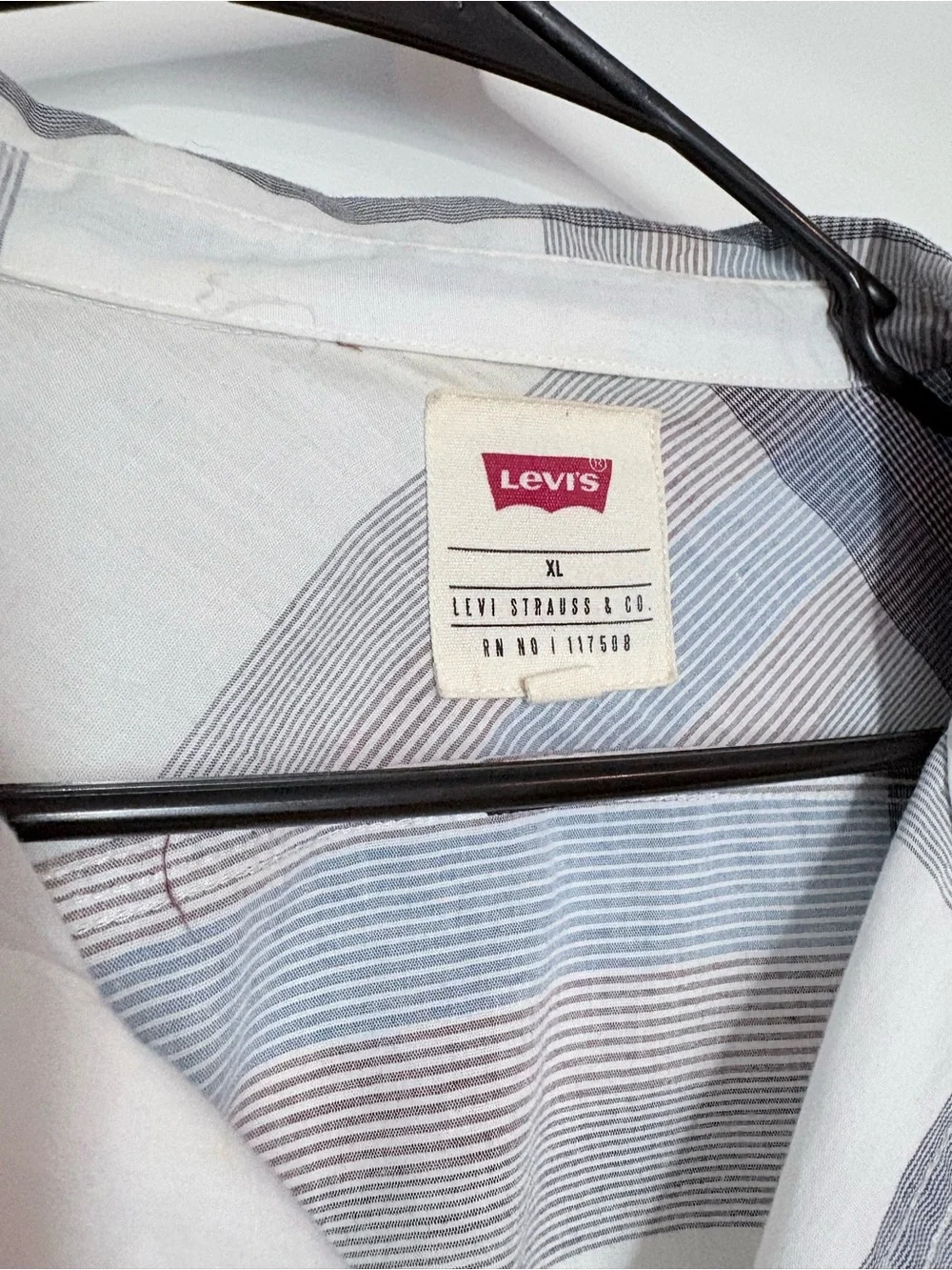 Levi's  Casual Button-Down Shirt